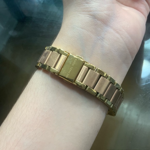 MICHAEL KORS Stainless Steel Watch - Picture 2 of 4